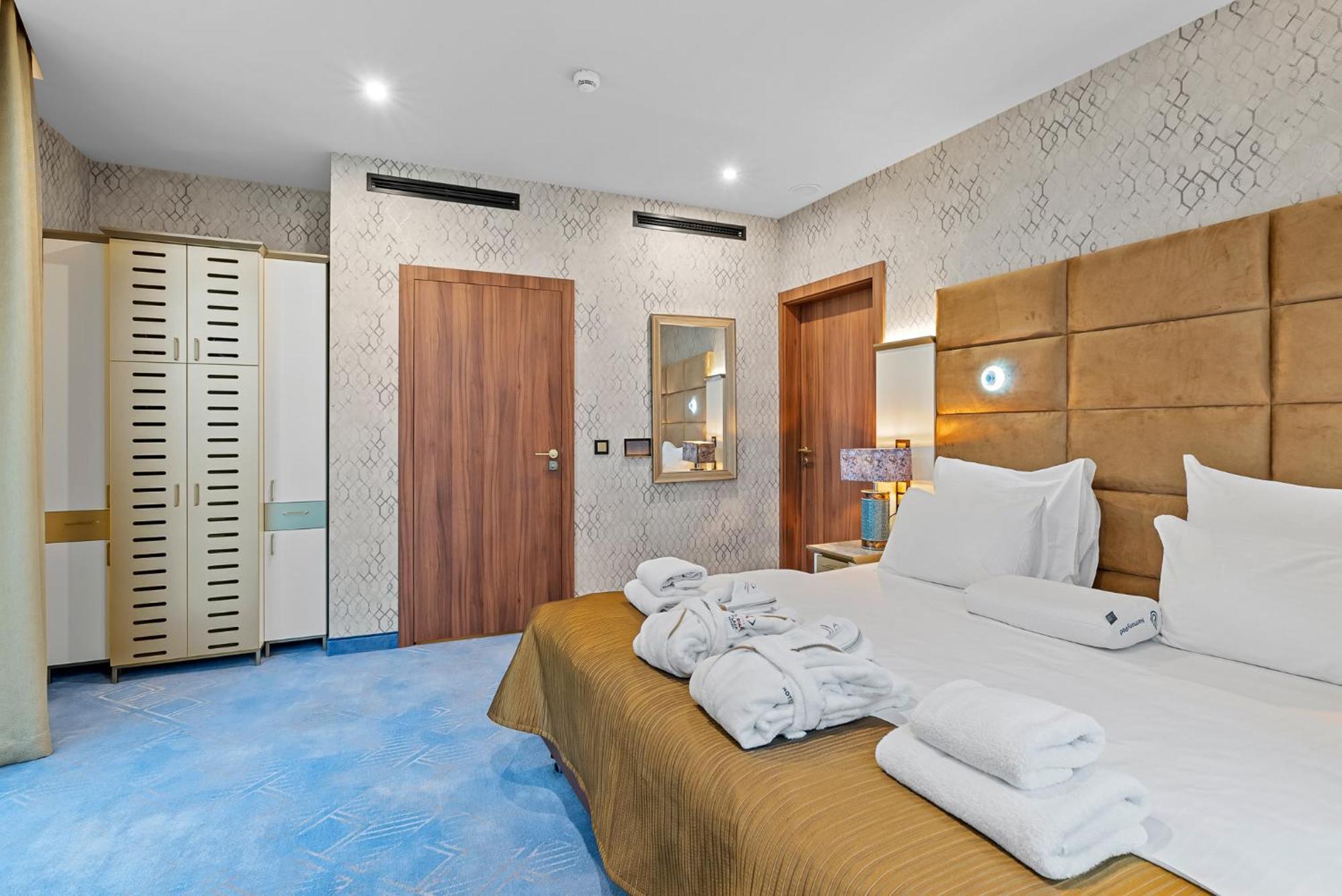 Hotel Diament Plaza Katowice Ngoại thất bức ảnh